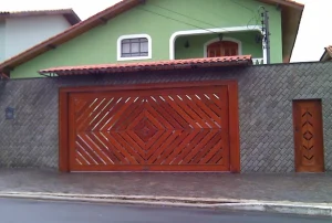 Portão de Madeira