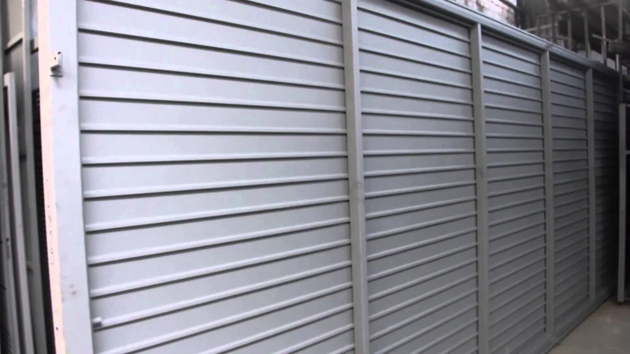 Portão moderno em chapa horizontal grande 8 metros– Estrutura reforçada – Técnica para fabricação